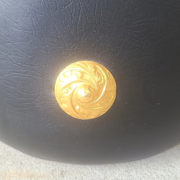 Vintage Leather Wraped Decanter - Picture 5 of 10